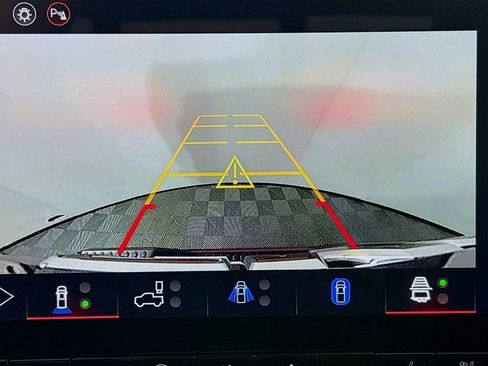 New 2026 GMC Canyon Denali image 14