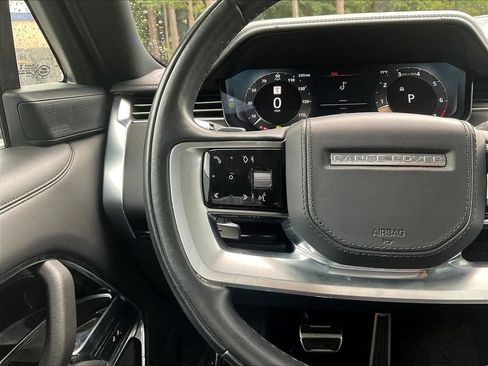 Used 2022 Land Rover Range Rover SE AWD/4WD image 10