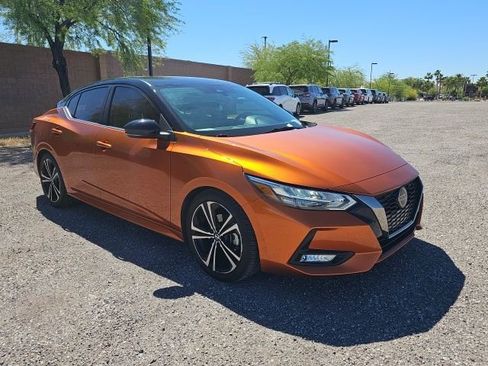 Used 2020 Nissan Sentra SR image 3