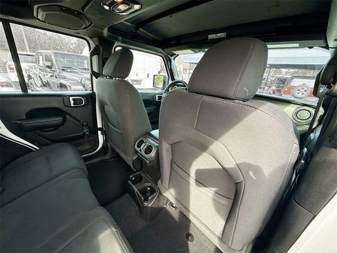 Used 2021 Jeep Wrangler Unlimited Sport image 31