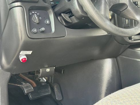 Used 2004 Chevrolet Express 3500 w/ School Bus Package RWD image 62