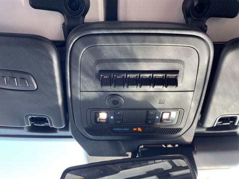 New 2025 Ford Bronco Raptor w/ Interior Carbon Fiber Pack image 60