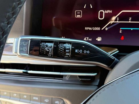 Used 2026 Cadillac Escalade Platinum Sport AWD/4WD image 60