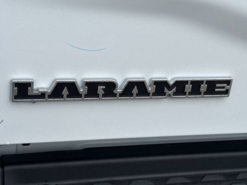 New 2026 RAM 2500 Laramie AWD/4WD image 11