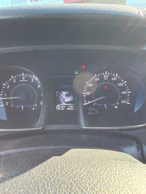 Used 2016 Toyota Avalon Touring FWD image 1