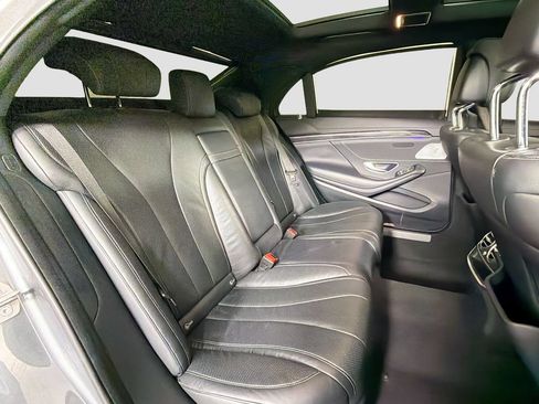 Used 2020 Mercedes-Benz S 450 Sedan image 29