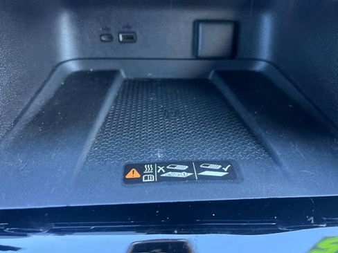 Used 2025 Chevrolet Traverse Z71 w/ Driver Confidence Package image 26