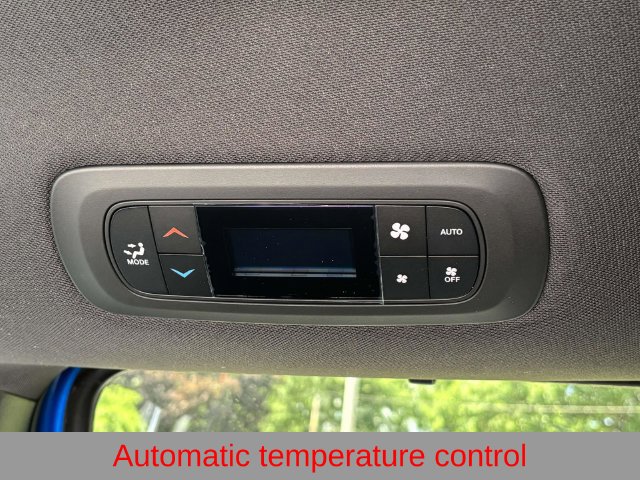New 2027 Chrysler Pacifica Select FWD image 12