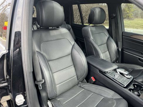 Used 2017 Mercedes-Benz GLS 550 4MATIC image 37