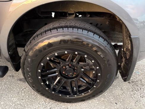 Used 2019 Nissan Frontier SV image 15