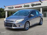 Used 2014 Ford Focus SE w/ Equipment Group 201A image 2