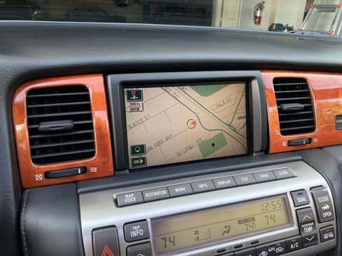 Used 2006 Lexus SC 430 Convertible image 25