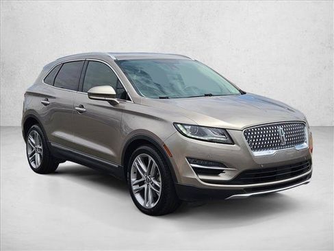Used 2019 Lincoln MKC Reserve AWD/4WD image 3
