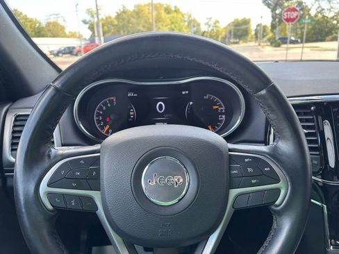 Used 2019 Jeep Grand Cherokee Limited image 12