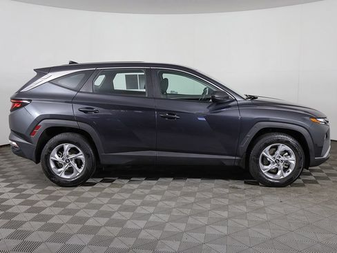 Used 2024 Hyundai Tucson SE AWD/4WD image 16