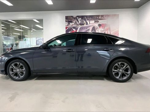 Used 2023 Honda Accord EX image 3