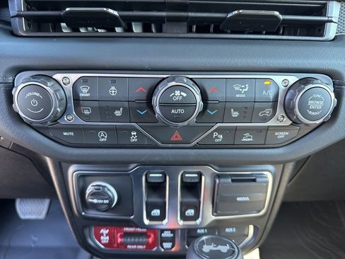 New 2026 Jeep Wrangler Rubicon image 31