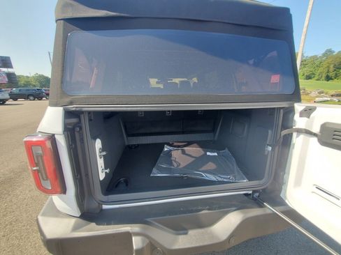 New 2025 Ford Bronco Badlands image 19