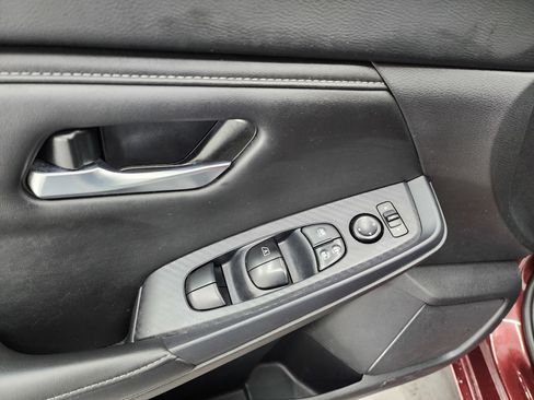 Used 2023 Nissan Sentra SV image 38