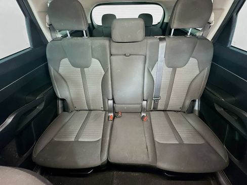 Used 2022 Kia Sorento LX FWD image 13