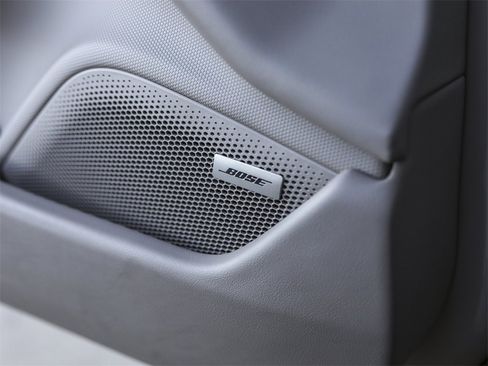 Certified 2024 Porsche Taycan 4S image 26