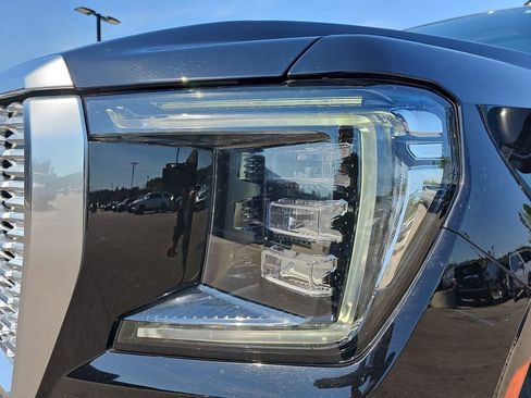 Used 2023 GMC Yukon XL Denali w/ Denali Reserve Package image 36