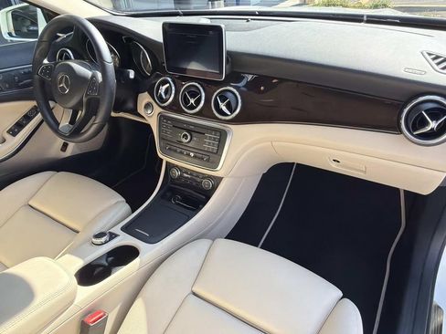 Used 2016 Mercedes-Benz GLA 250 image 12