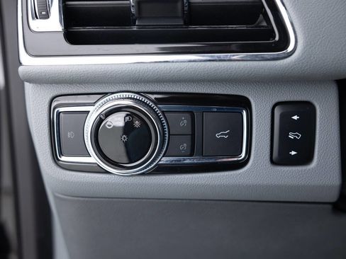 Used 2018 Lincoln Navigator Reserve w/ Technology Package image 39