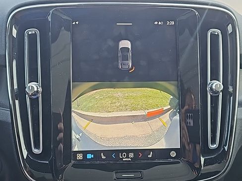 Used 2023 Volvo C40 P8 Recharge Plus image 8