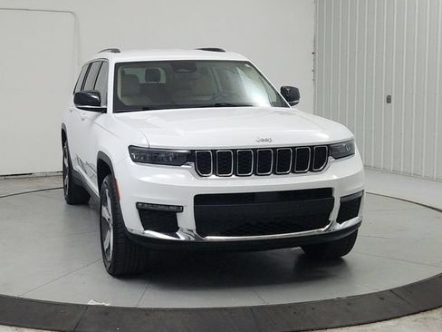Used 2021 Jeep Grand Cherokee L Limited AWD/4WD image 3