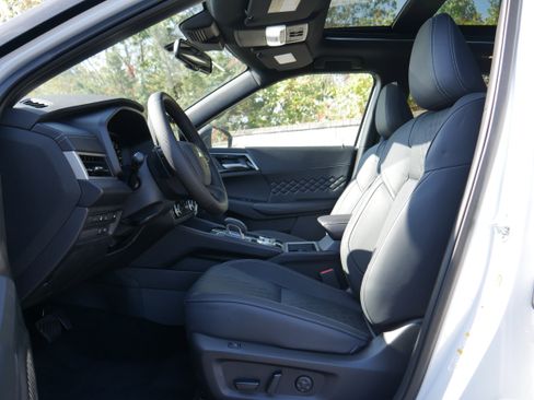 New 2025 Mitsubishi Outlander image 12