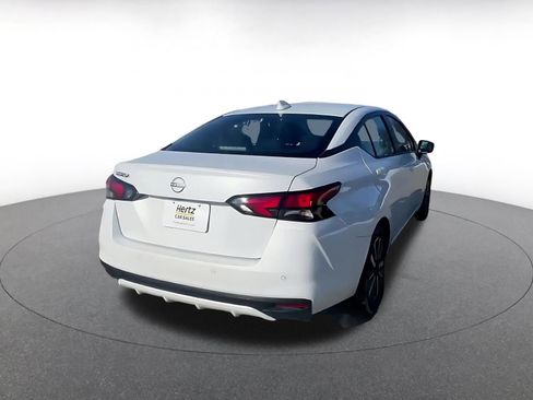 Used 2025 Nissan Versa SV image 12