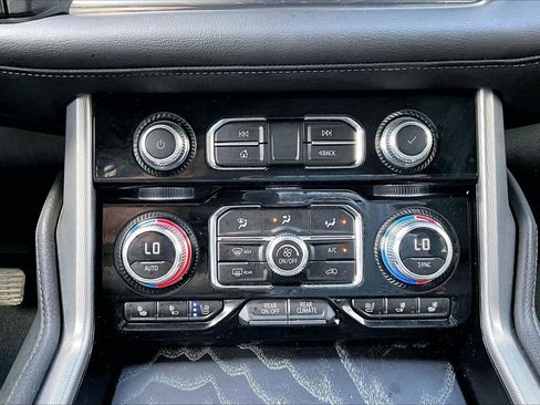 Used 2023 GMC Yukon Denali image 18