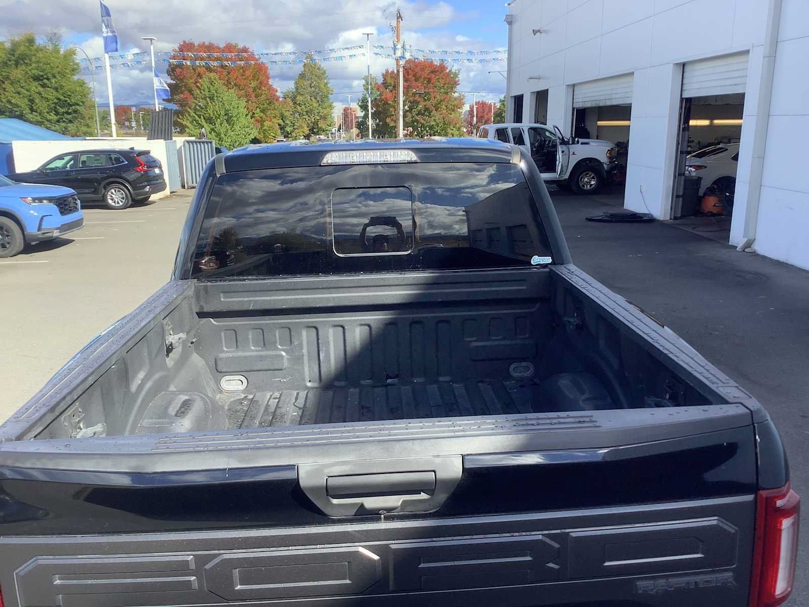 Used 2018 Ford F150 Raptor w/ Equipment Group 801A Mid AWD/4WD image 5