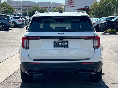New 2026 Ford Explorer ST-Line w/ ST-Line Street Pack RWD image 6