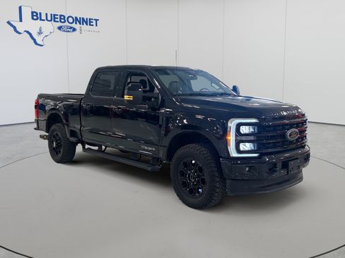 Used 2023 Ford F250 Lariat w/ Black Appearance Package AWD/4WD image 3
