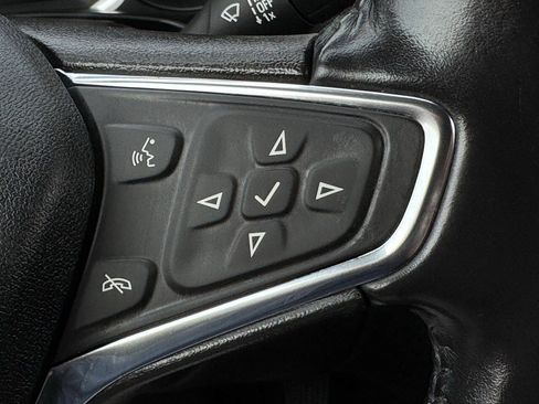 Used 2021 Chevrolet Equinox LT w/ Driver Convenience Package AWD/4WD image 20