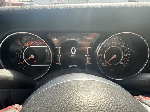 Used 2023 Jeep Gladiator Rubicon image 11