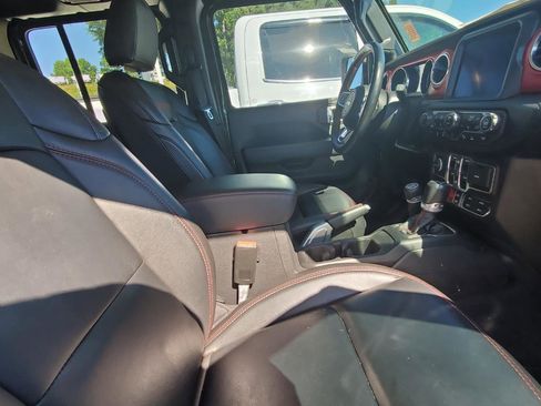 Used 2021 Jeep Wrangler Unlimited Rubicon AWD/4WD image 4