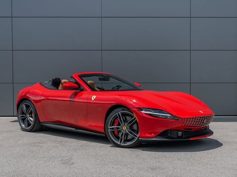 Certified 2024 Ferrari Roma Spider RWD image 6