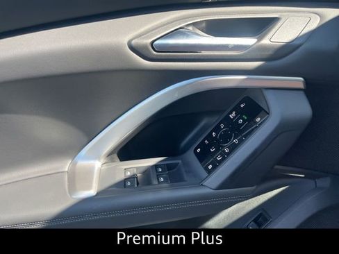 New 2025 Audi Q5 Premium Plus image 8