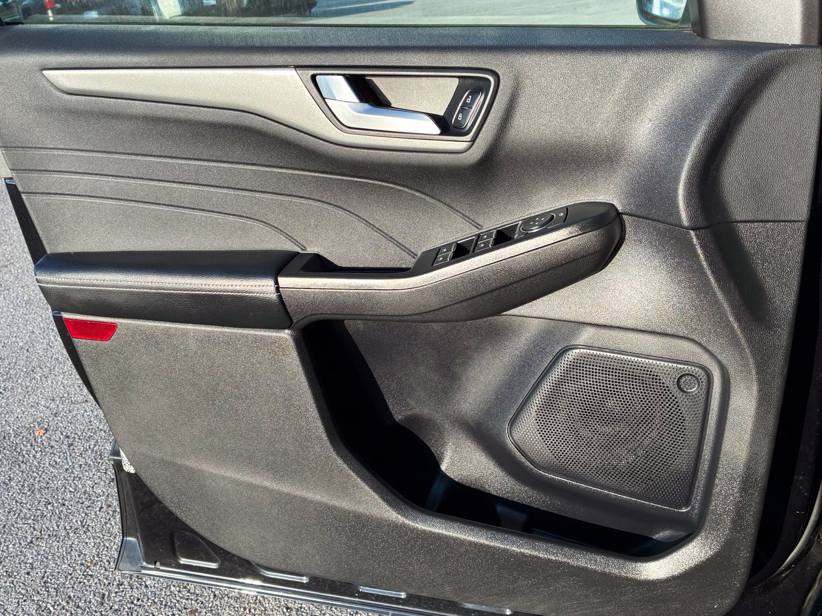 Used 2023 Ford Escape SE FWD image 12