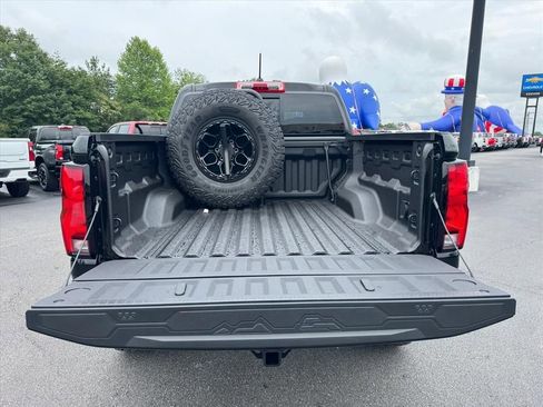 New 2026 Chevrolet Colorado ZR2 w/ ZR2 Bison Edition AWD/4WD image 7