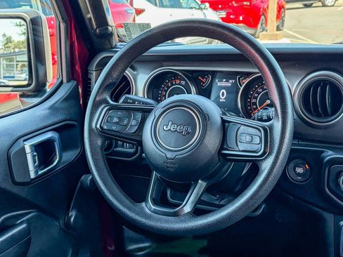 Used 2021 Jeep Wrangler Unlimited Sport AWD/4WD image 15