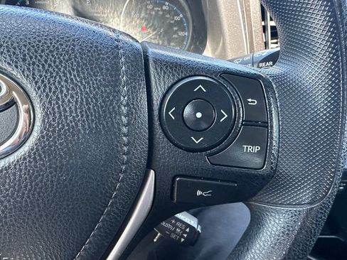 Used 2017 Toyota RAV4 LE w/ Carpet Mat Package AWD/4WD image 21