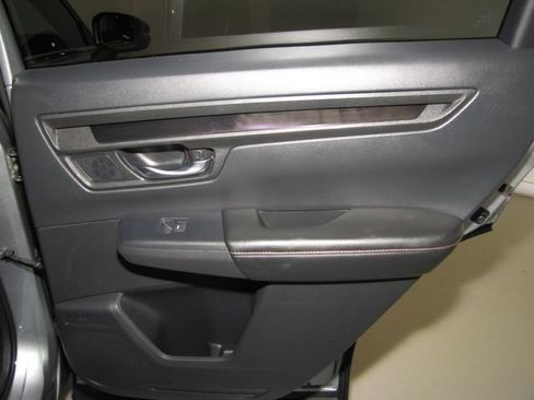 Certified 2025 Honda CR-V Sport-L image 19