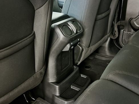 Used 2023 Jeep Wrangler Unlimited w/ 8.4" Radio Group AWD/4WD image 28