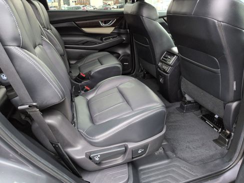 Used 2022 Subaru Ascent Touring image 34