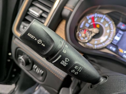 Used 2019 RAM 1500 Limited image 19