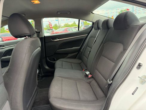 Used 2020 Hyundai Elantra SEL w/ Cargo Package (C1) FWD image 16